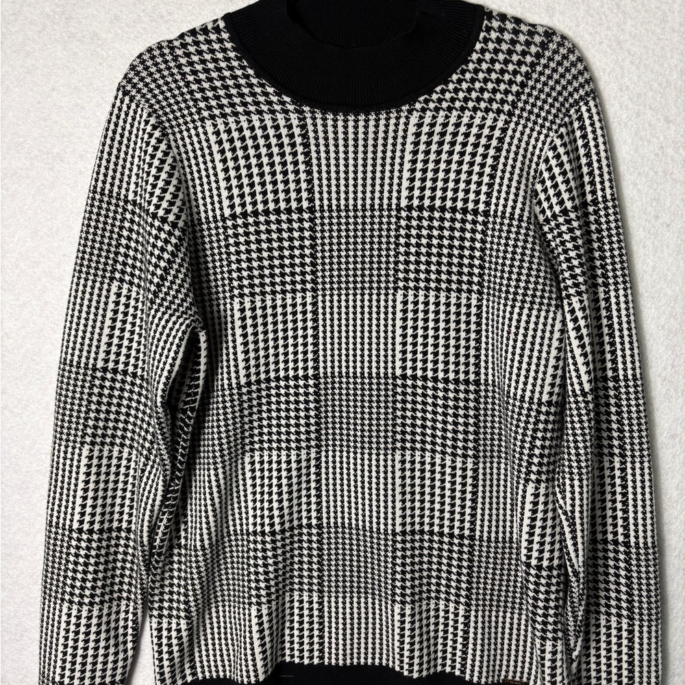 Tahari Black and White Houndstooth Turtleneck Sweater Size XL